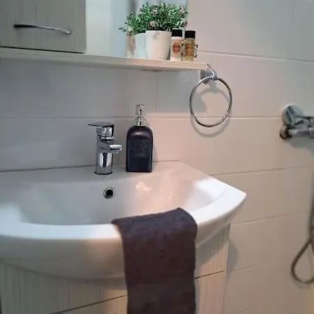 Lydia's Cozy House Парадейси