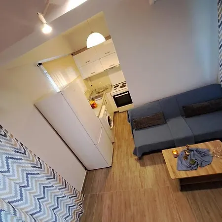 Lydia's Cozy House Апартаменты