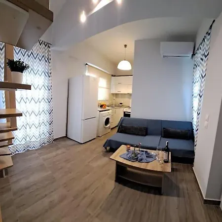 Lydia's Cozy House Апартаменты Парадейси